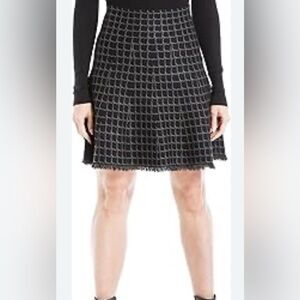 Max Studio Women’s S Black Cream Plaid Knit Couper Cut Skater Style A Line Skirt